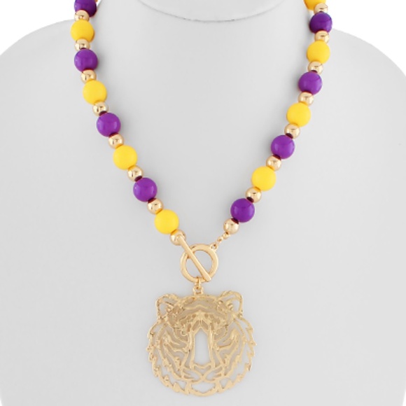 GAMEDAY: Acrylic Ball & CCB Necklace - Picture 1 of 2